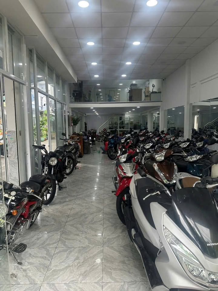 Nhà mặt tiền đường Số 8, Bình Hưng Hòa, 105m² giá 9.9 tỷ - Thích hợp kinh doanh!