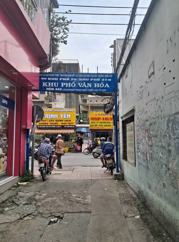 Nhà phố đường Cách Mạng Tháng Tám Quận 3 34m² giá 3.8 tỷ - Bán gấp với giá mới!