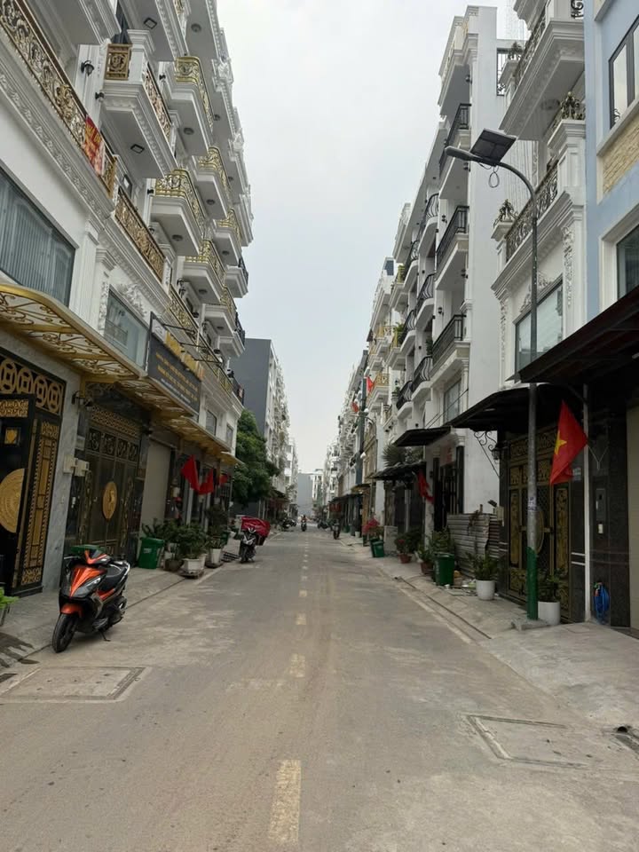 Biệt thự phố Tân Cổ Điển 60m² giá 8.7 tỷ - Vị trí đắc địa, vừa ở vừa kinh doanh!