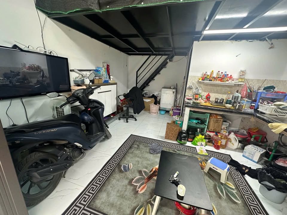 Nhà C4 Ỷ La, Dương Nội 30m² giá 4 tỷ - Cơ hội hiếm có tại Hà Đông!