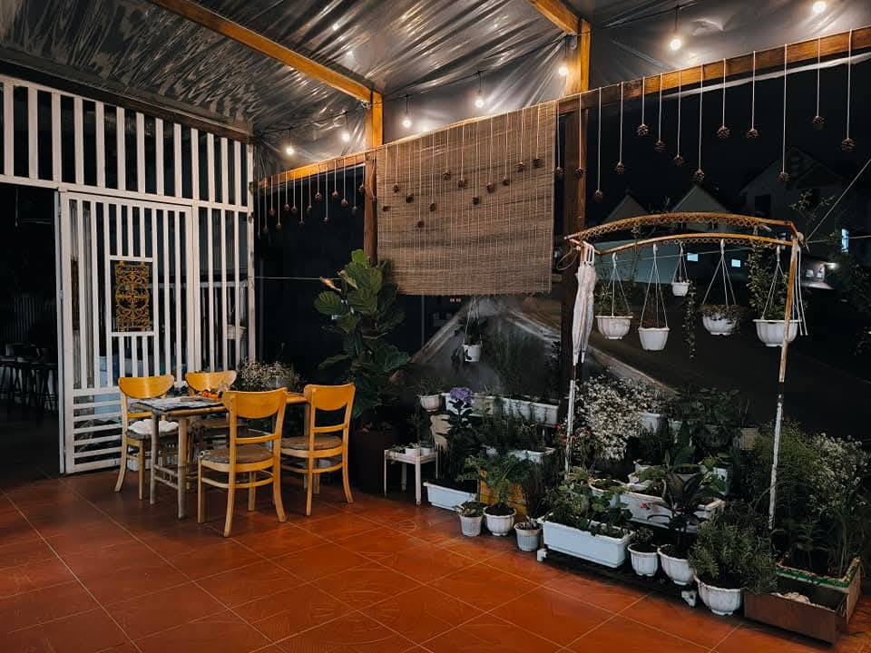 Nhà nguyên căn cho thuê Đà Lạt 6 phòng ngủ giá 15 triệu - Khu vực an ninh, gần bến xe