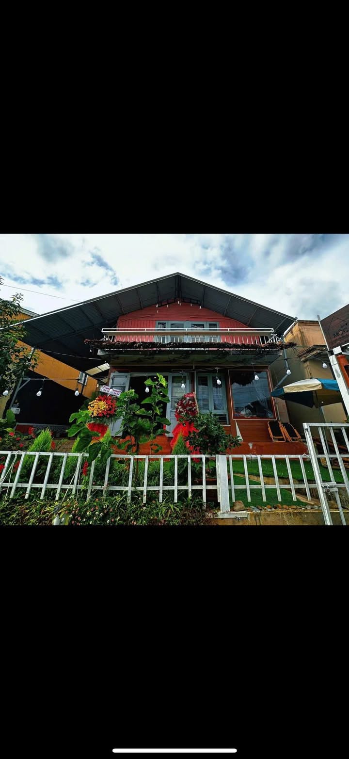 Cho thuê homestay Nhà Gỗ Đào Duy Từ P4 - Kinh doanh ngay với 9 phòng ngủ!