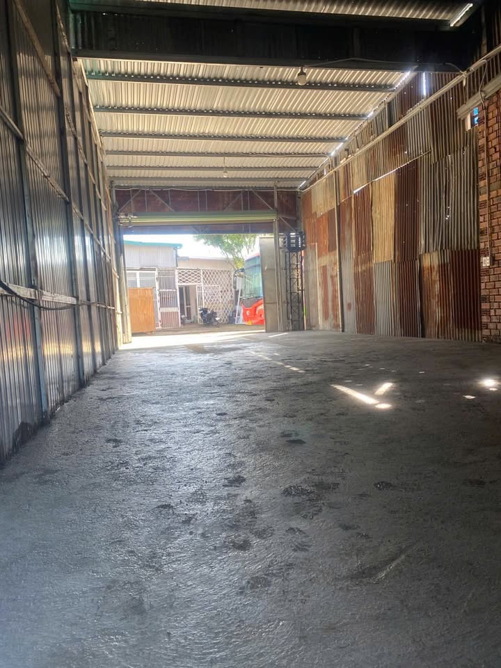 Kho cho thuê đường Vạn Thành, Đà Lạt 104m² - Phù hợp kinh doanh tự do!