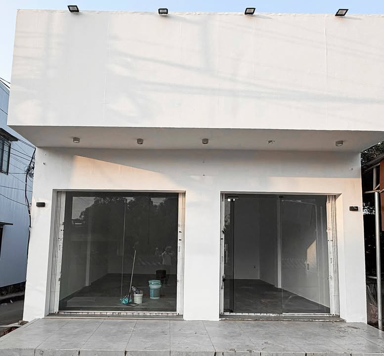 Nhà mặt tiền kinh doanh Nguyễn Văn Cừ, Tân Lập 189m² giá 10 triệu - Vị trí đắc địa cho mọi ngành nghề!