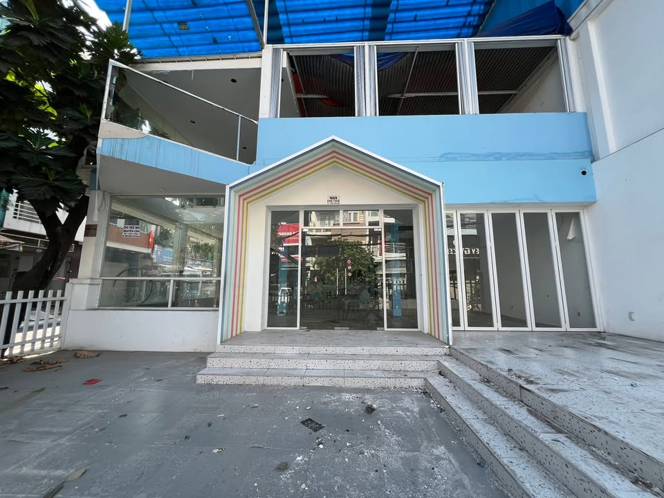 Cho thuê góc 2 mặt tiền Âu Cơ Tân Bình 306m² giá 90 triệu - Kinh doanh đa ngành nghề!