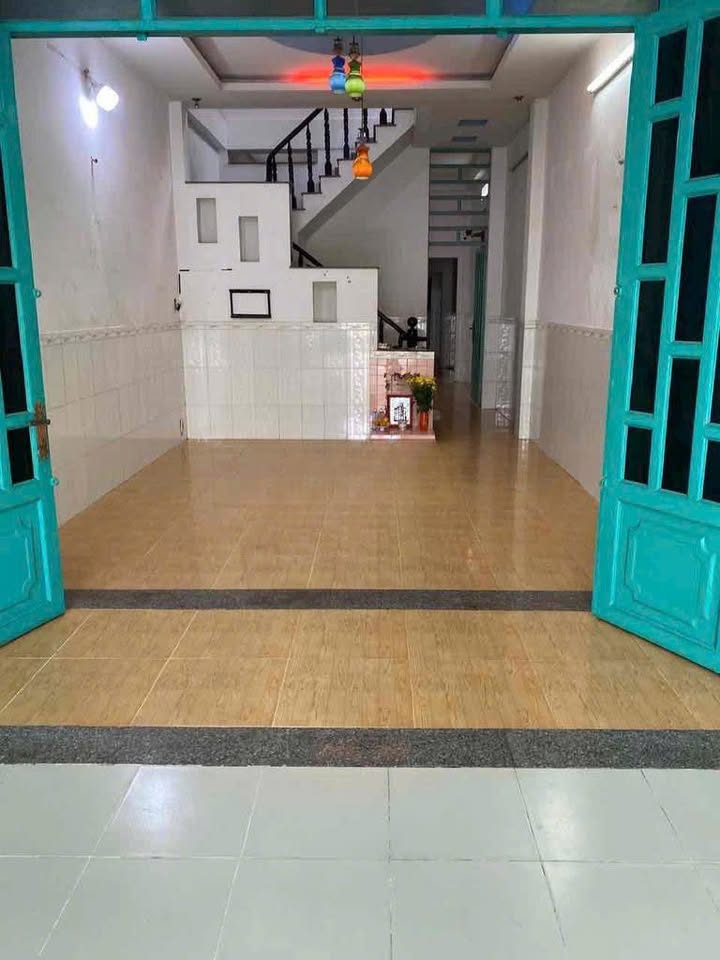 Nhà mặt tiền cho thuê tại quận Bình Tân 108m² giá 10 triệu - Không gian rộng rãi, tiện lợi!