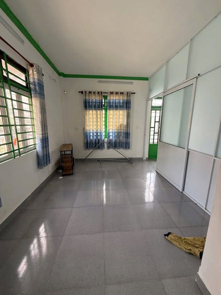 Nhà mặt tiền Hiệp Thành, Quận 12, 30m² giá 5.5 triệu - Thích hợp ở và kinh doanh!