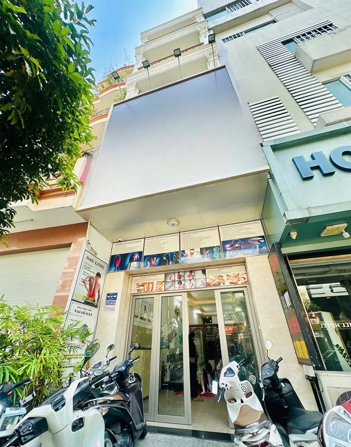 Cho thuê mặt tiền Phan Xích Long, Phường 2, Phú Nhuận 101m² - Thiết kế đẹp, có thang máy