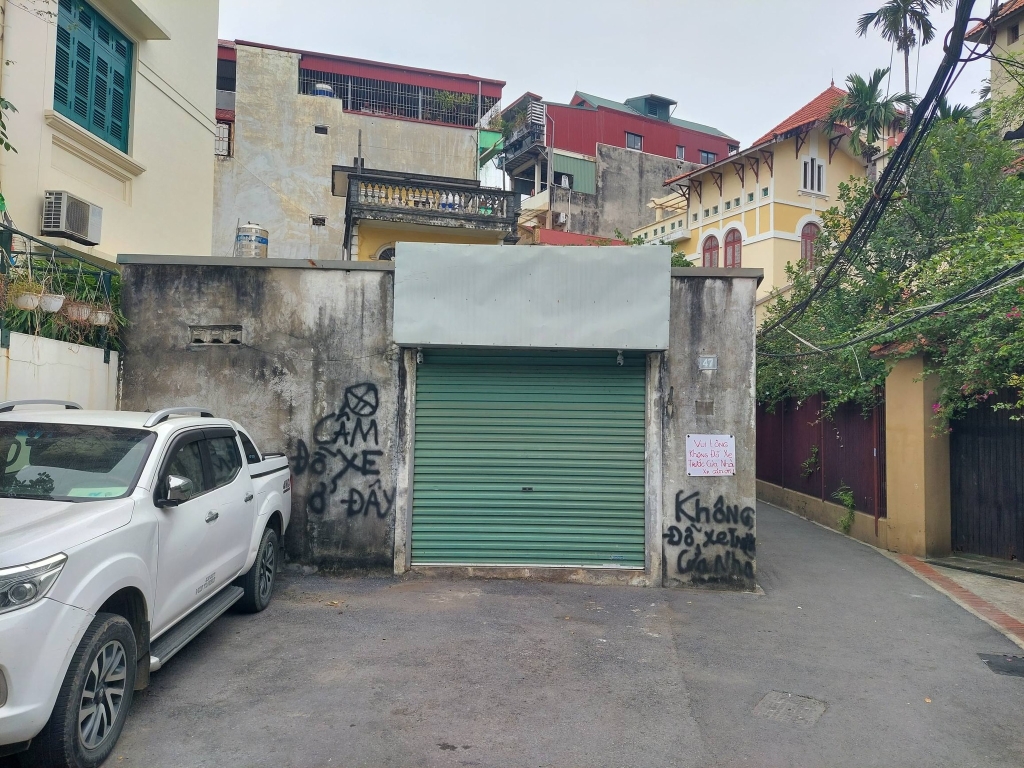 Bán đất Xuân La 81m² giá 12,5 tỷ - Ô tô vào tận đất, tiện ích vô vàn!