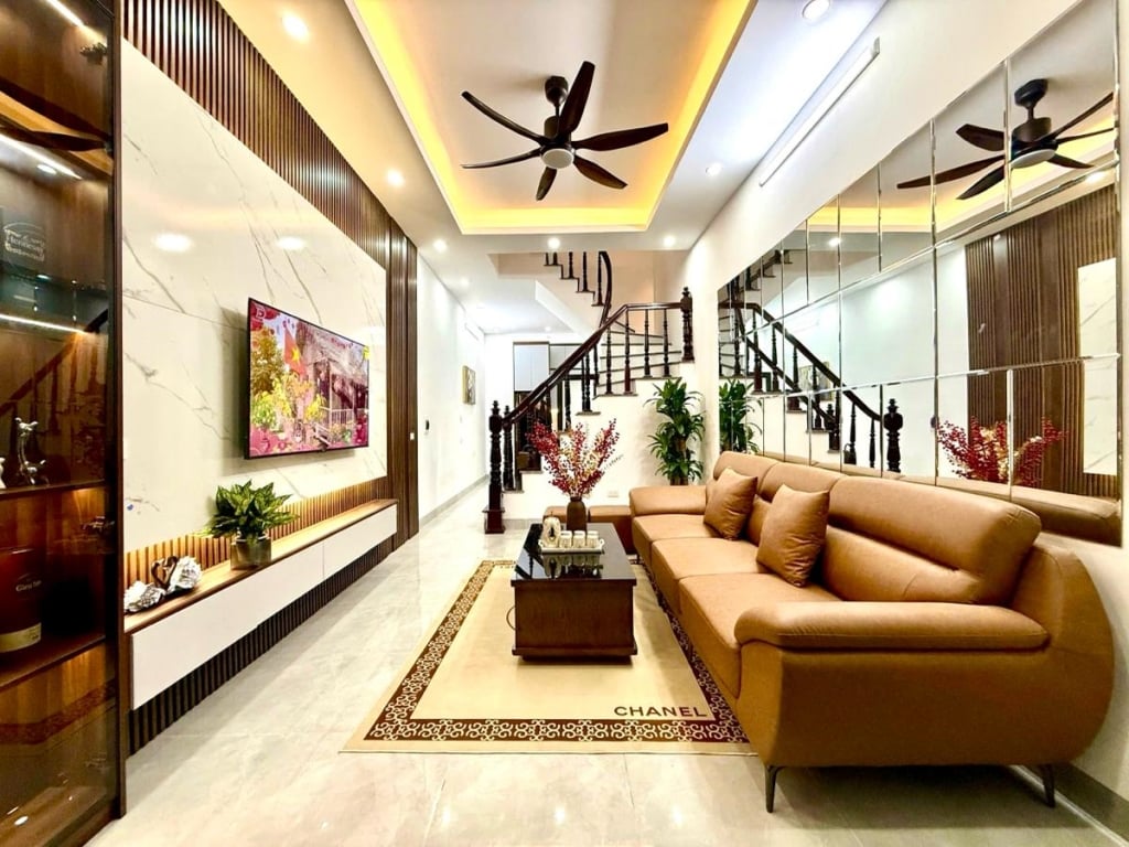 Nhà Đống Đa - 36m² giá 9.8 tỷ - Tiện ích ngập tràn, sẵn sàng ở ngay!