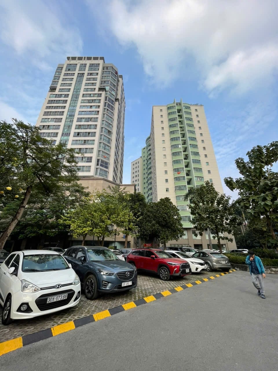 Căn hộ chung cư 671 Hoàng Hoa Thám 88m² giá 787.6 triệu - Hàng hiếm, không ngập lụt!