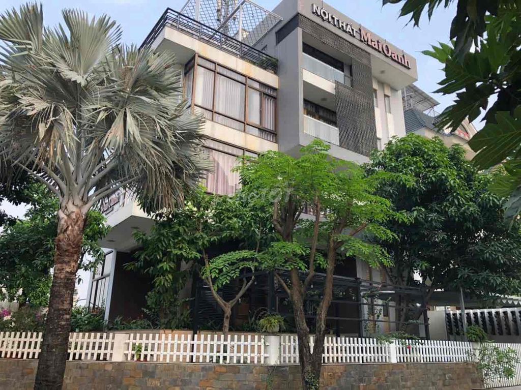 Cho thuê văn phòng mặt tiền Nguyễn Văn Kỉnh, Thủ Đức - Diện tích 360m², chỉ từ 170 triệu/tháng!