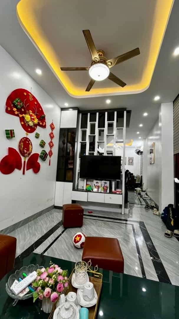 Nhà 4 Tầng Khương Trung - Thanh Xuân, 37m², 4 Ngủ, Ngõ 3m, Cách Ô Tô 5m, Sổ Đỏ, 10,3 Tỷ