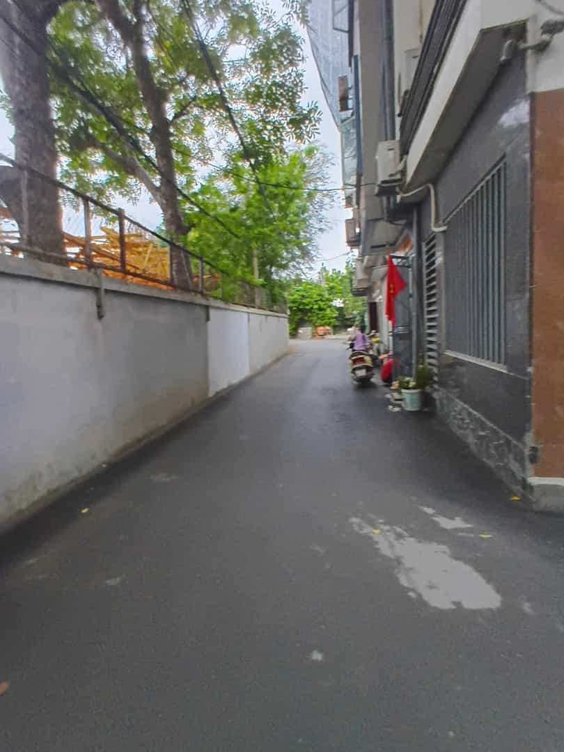 Đất thổ cư Thượng Cát - Bắc Từ Liêm 32m² giá 5.6 tỷ - Ô tô đỗ cửa, không lỗi phong thủy!