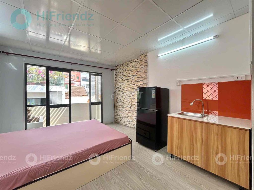 Phòng Ban Công Mới Full Nội Thất Phú Nhuận 30m² giá 5.7 triệu - An ninh tốt, thoáng mát!