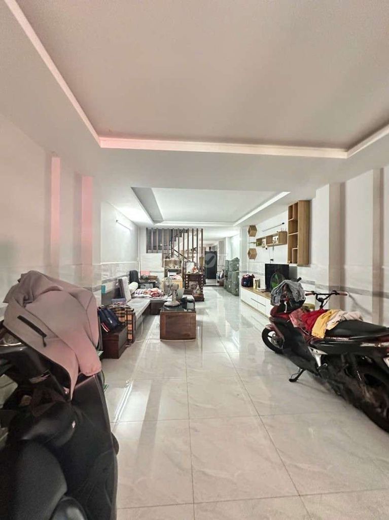 Nhà đẹp 81m² HXH 6m Huỳnh Văn Bánh - 5PN chỉ 14 tỷ ngay chợ Phú Nhuận!