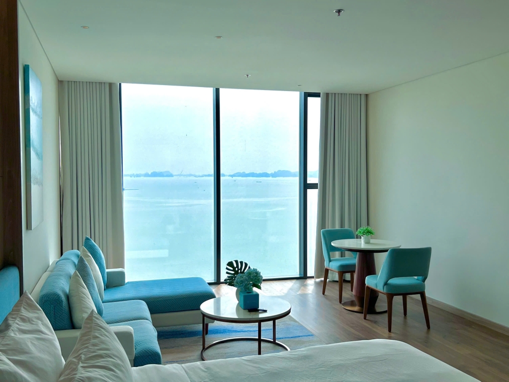 Căn hộ A La Carte Hạ Long 56m² giá 4 tỷ - Studio hiếm, view biển đẹp