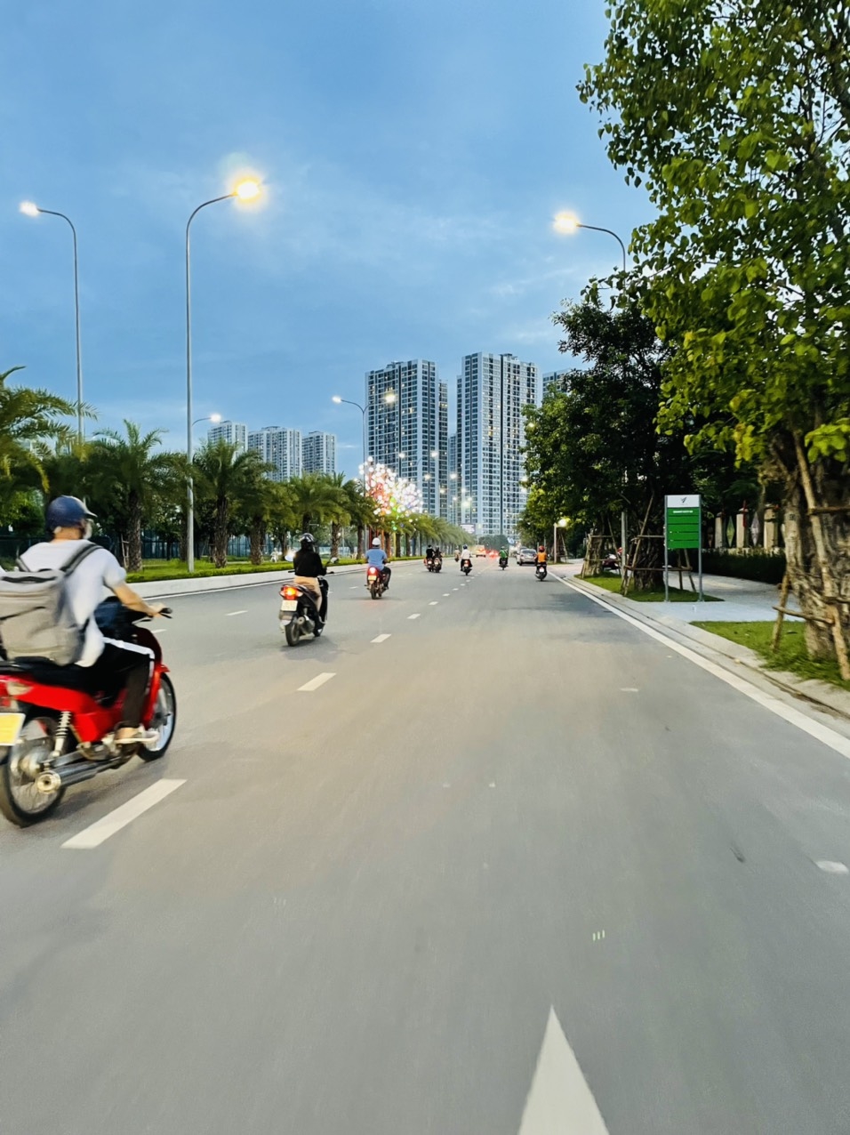 Chuyển nhượng dự án kép văn phòng khách sạn quốc tế tại KĐT Starlake - Giá chỉ 3100 tỷ!