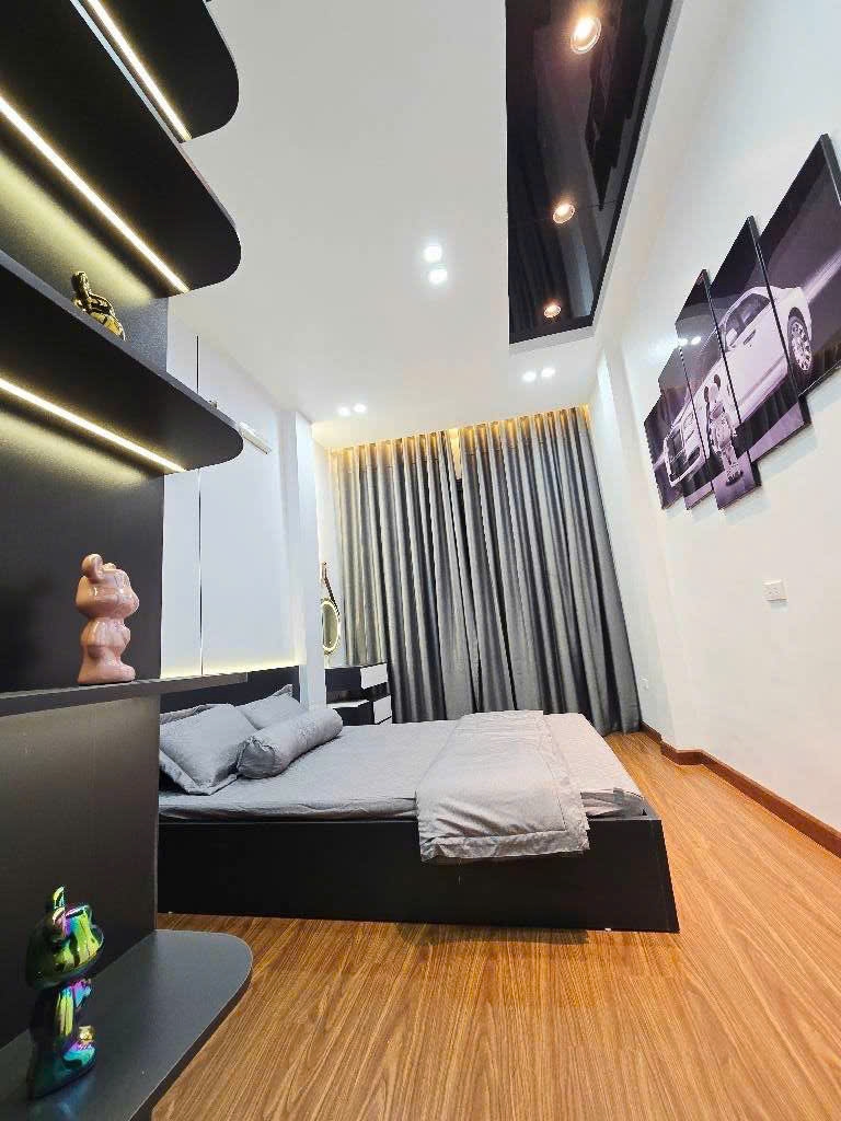 Bán nhà tại Láng Hạ, Đống Đa 23m² giá 5.9 tỷ - Tiện ích đầy đủ, thiết kế thông minh!