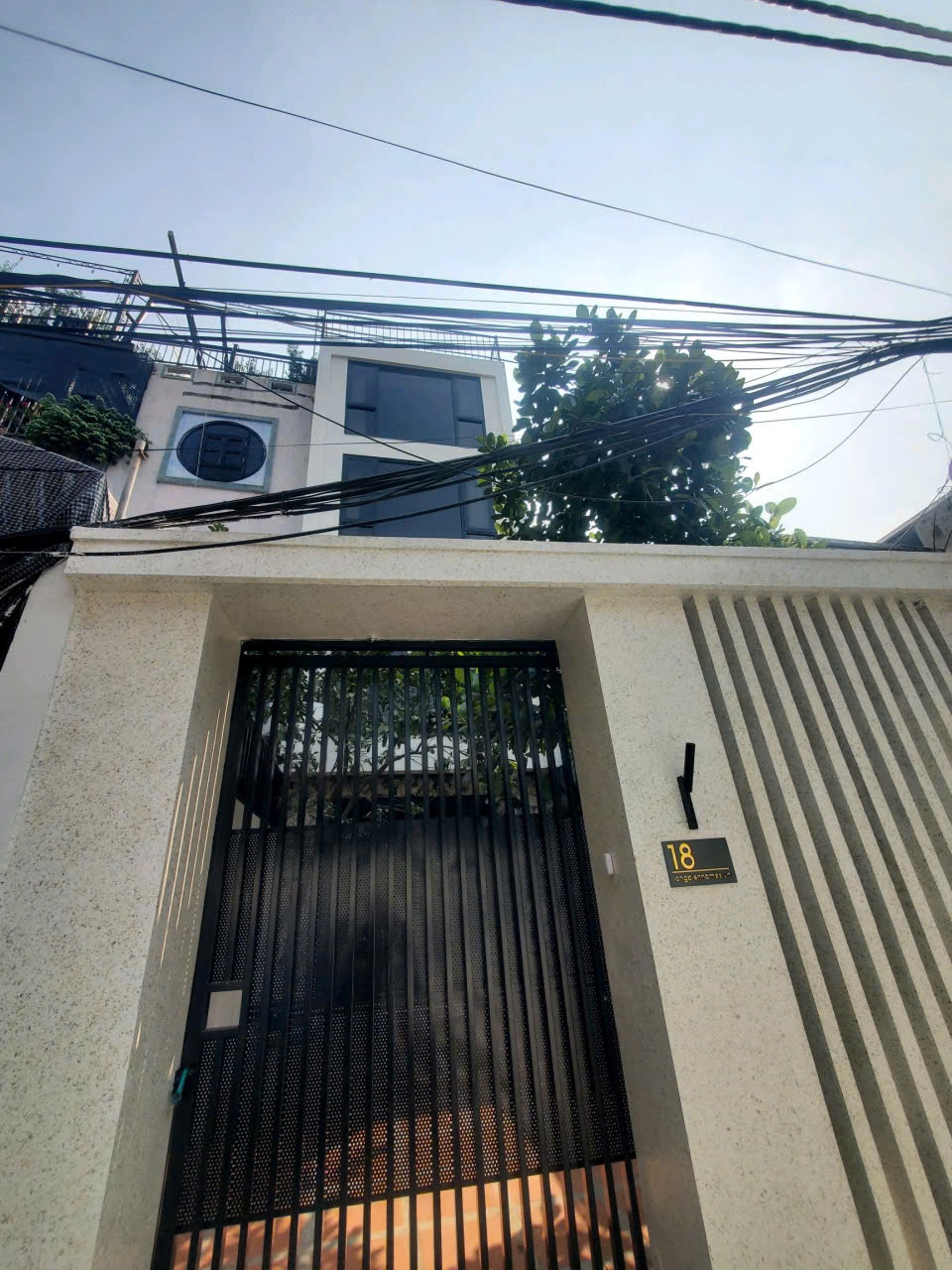 Nhà 5 tầng Lệ Mật, Việt Hưng 70m² giá 11.7 tỷ - Sẵn sàng vào ở ngay!