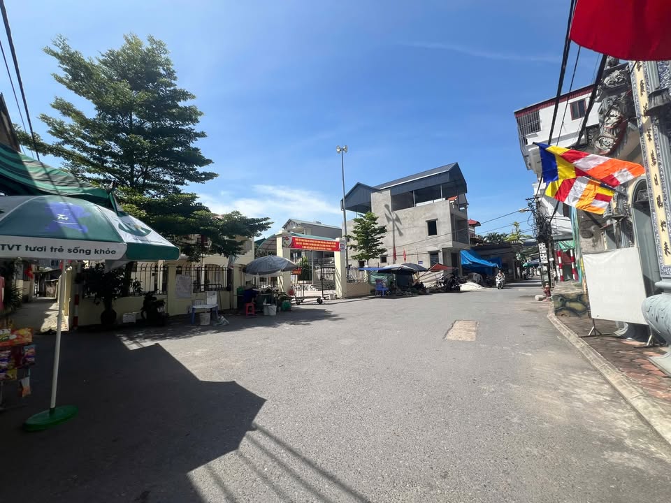 Nhà cấp 4 Yên Viên, Gia Lâm 55m² giá 3 tỷ - Lô góc VIP ô tô vào tận nhà!