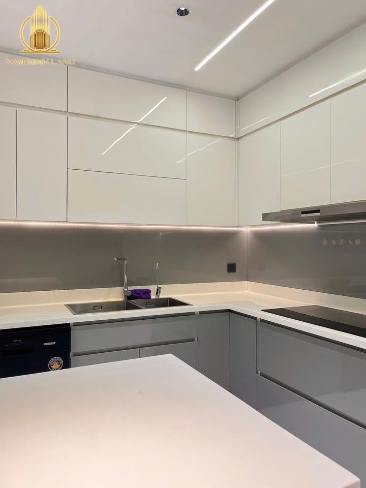 Căn hộ Sunwah Pearl 105m² giá 40 triệu - View sông và hồ bơi đẹp mắt!