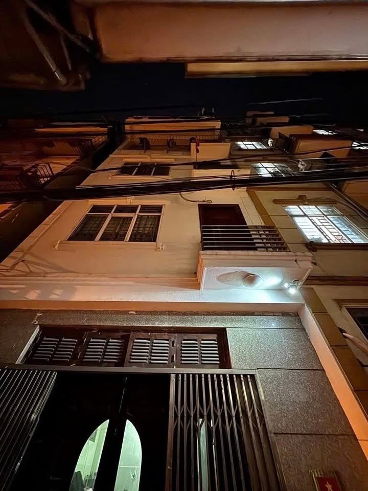 Nhà mặt phố Trần Hòa, Hoàng Mai 50m² giá 9.5 tỷ - Kinh doanh đắc địa!