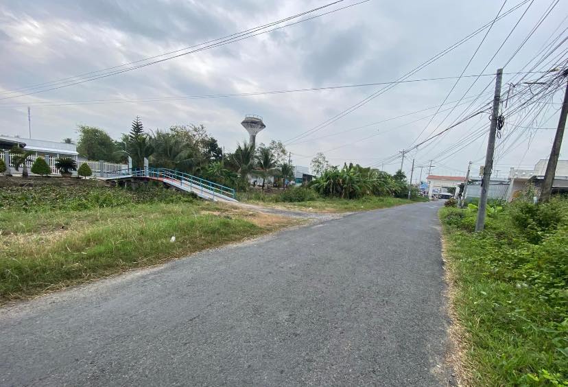 Bán đất mặt tiền đường Châu Hưng A, Bạc Liêu 390m² - Vị trí đắc địa gần quốc lộ 1A!