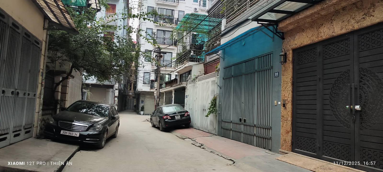 Nhà Lạc Long Quân 52m² giá 15.5 tỷ - Kinh doanh đỉnh, ô tô tránh!