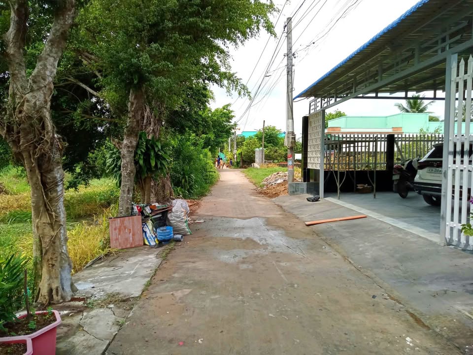 Nhà bán tại xã Phước Trung, huyện Gò Công Đông, 172m², giá 1.25 tỷ - Sẵn sàng vào ở ngay!