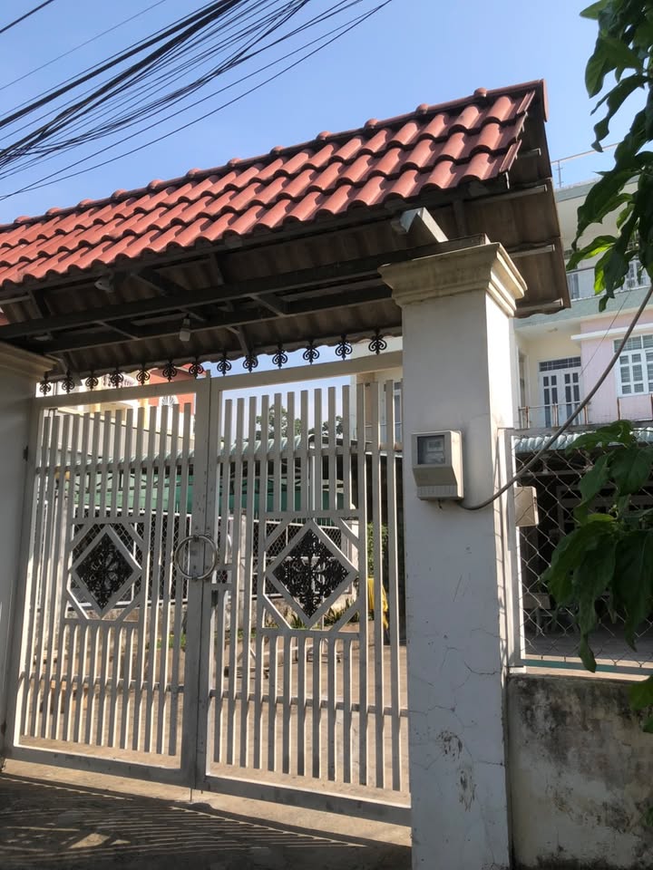 Bán gấp nhà 3 tầng và 50 phòng trọ tại Thủ Đức 1.800m² - Đầu tư sinh lời ngay!