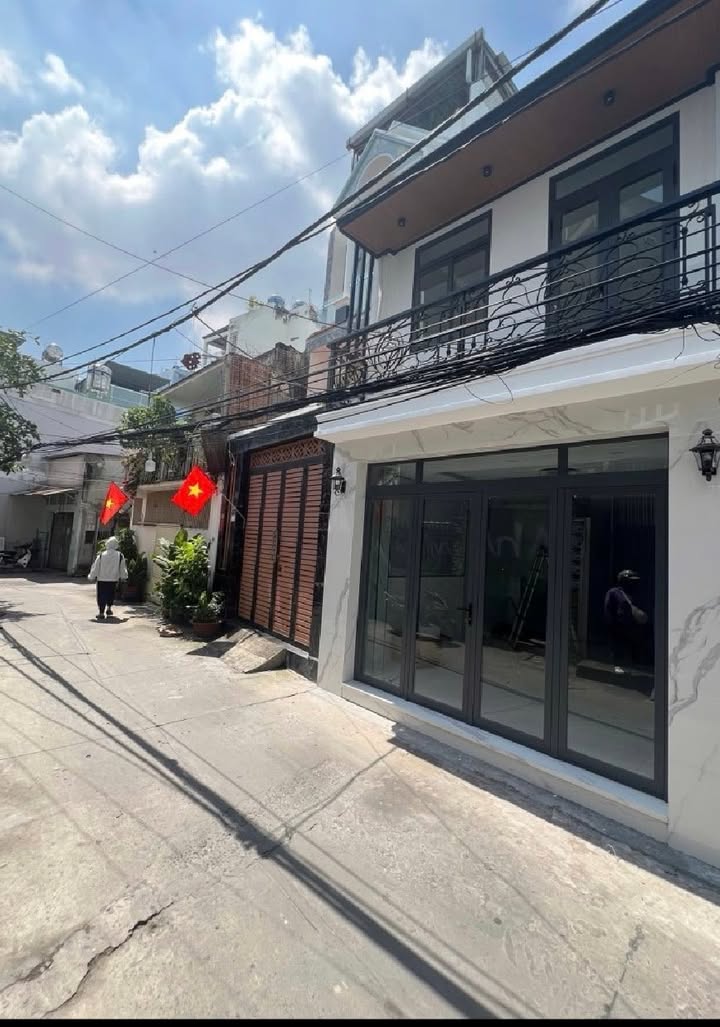 Nhà riêng Tân Thuận Tây 40m² giá thỏa thuận - Tiềm năng cho thuê cao!