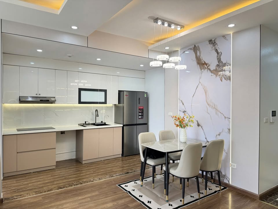 Căn hộ Gold Tower Thanh Xuân 113.5m² giá 24.5 triệu - Full nội thất vào ở ngay!