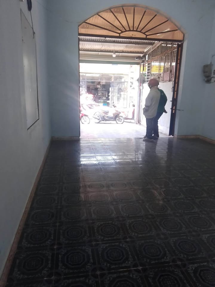 Nhà mặt tiền Trảng Dài, Biên Hòa 90m² giá 4 triệu - Kinh doanh thuận lợi!