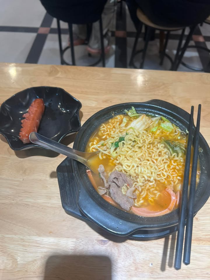 Nhà phố cho thuê Đỗ Quang Cầu Giấy 50m² giá 35 triệu - Phù hợp làm nhà hàng, spa, salon tóc!