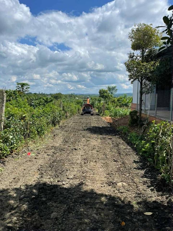 Đất nền xã Xuân Phú, Ea Kar 300m² giá chỉ 1.2 tỷ - Cơ hội đầu tư tuyệt vời!