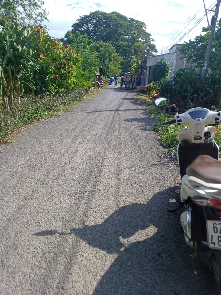 Đất nền 158m² mặt tiền đường Lê Chánh, Tân Châu, An Giang - Giá chỉ 500 triệu VND!