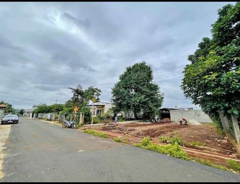 Đất thổ cư Nhơn Trạch 93m² giá 2.1 tỷ - Hẻm xe tải rộng rãi, cách mặt tiền chỉ 100m!