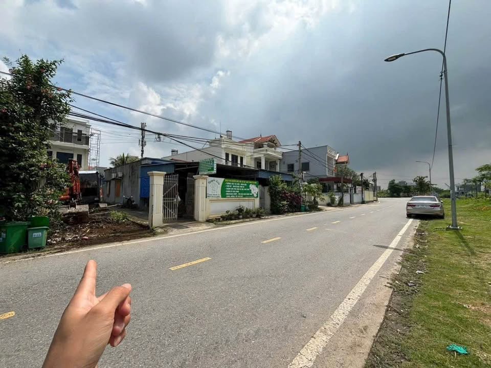 Đất Lô Góc Mặt Đường Thủy Nguyên 93,5m² giá 4.6 tỷ - Kinh doanh sầm uất!