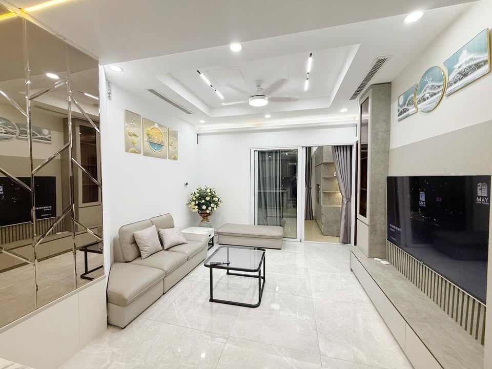 Căn hộ 3PN Royal City quận Thanh Xuân giá chỉ 22 triệu - Thiết kế hiện đại, sẵn sàng cho thuê!