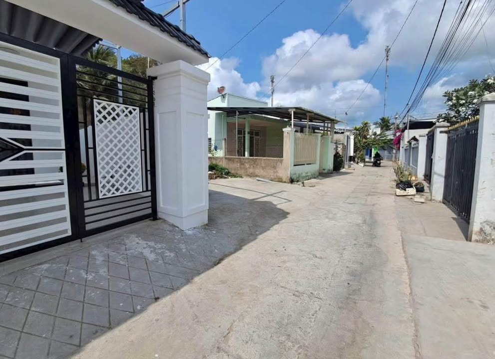 Đất nền hẻm Trần Hưng Đạo, Ninh Kiều, 150m² giá 950 triệu - Đầu tư sinh lời ngay!