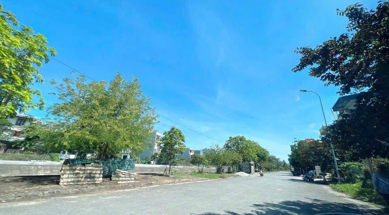 Đất nền Đông Hải Thanh Hóa 85m² giá 4 tỷ - Sổ hồng chính chủ, view kênh đẹp