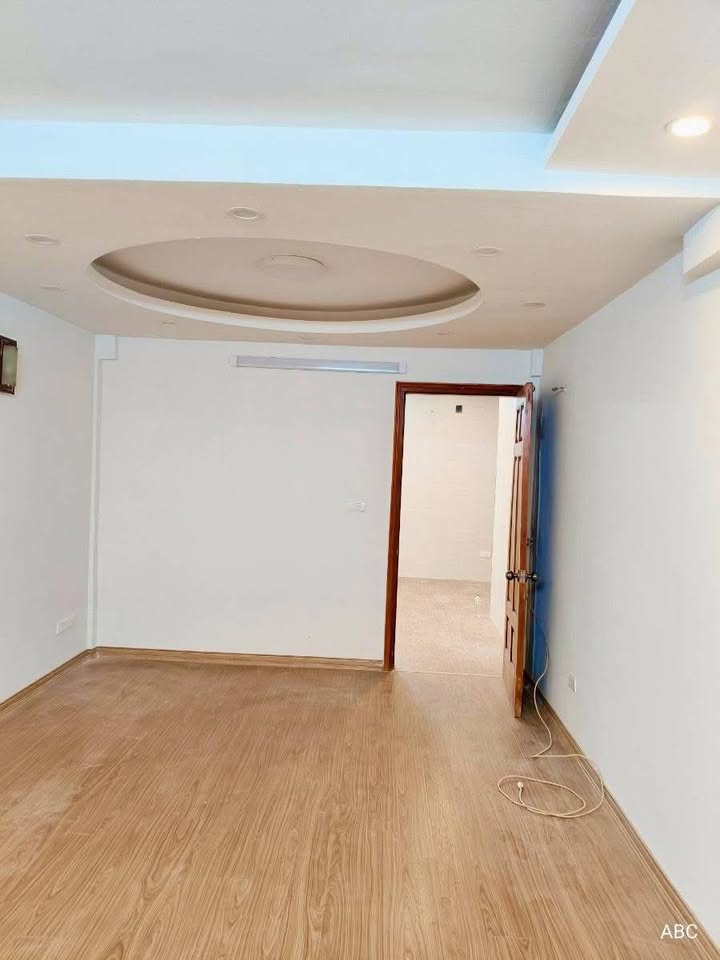 Căn hộ tập thể phố Lò Đúc 65m² giá 3 tỷ - Vị trí đắc địa, nhà đẹp ngay trung tâm!