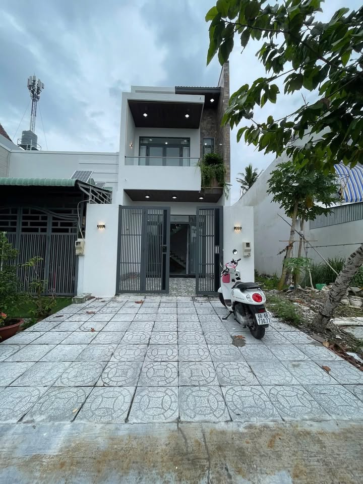 Nhà phố An Bình Rạch Giá 90m² giá 2.99 tỷ - Sẵn sàng vào ở ngay!