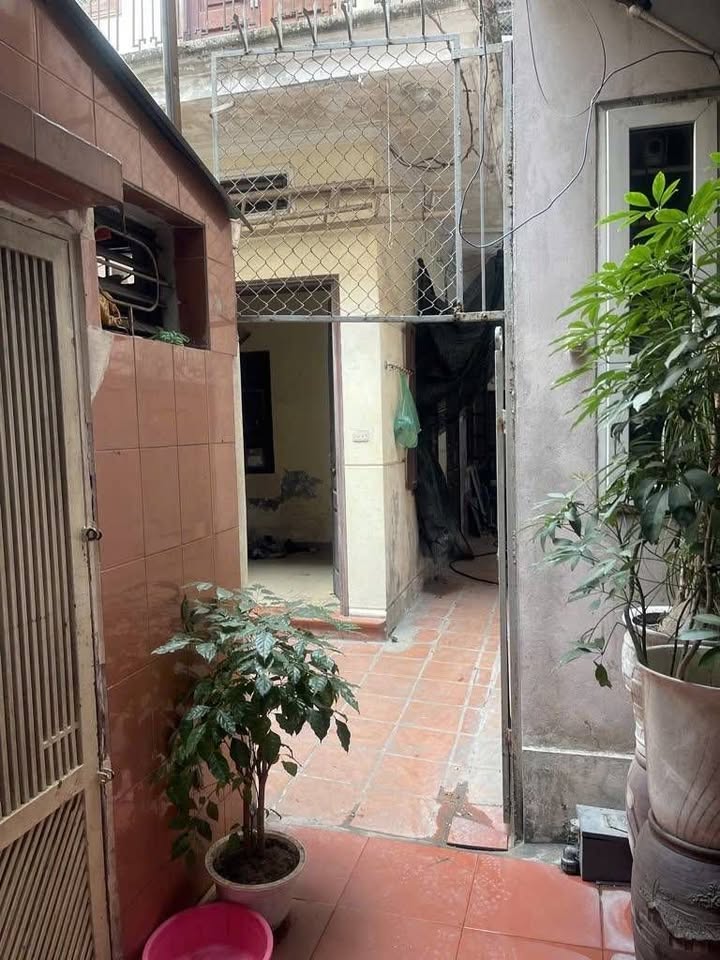 Nhà phố Cảm Hội Hai Bà Trưng 50m² giá 9 tỷ - Sổ đỏ chính chủ, vị trí đắc địa!