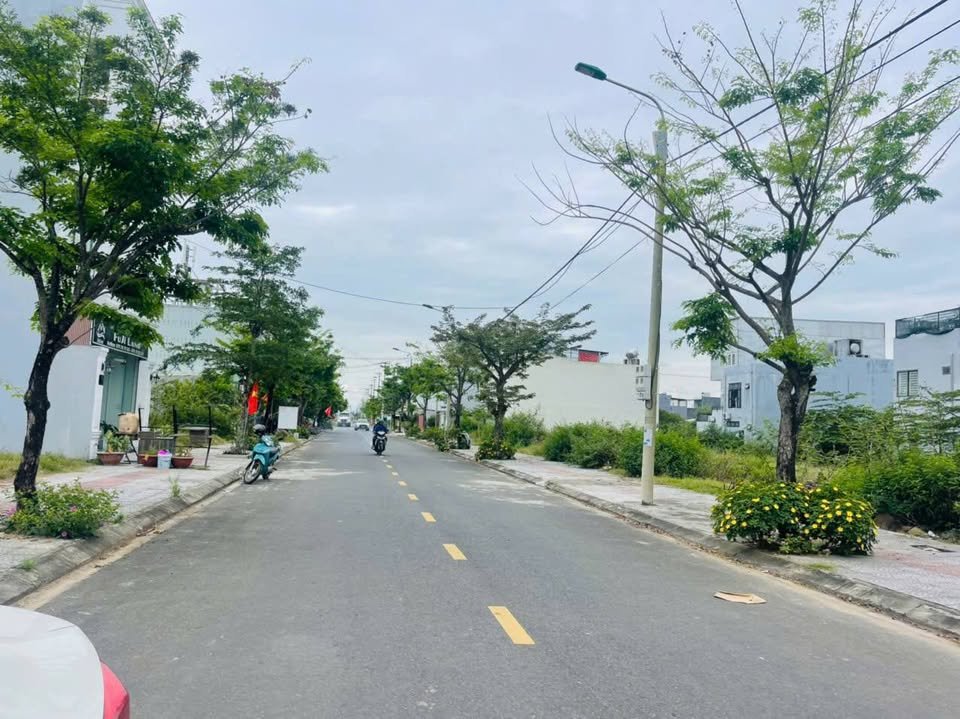 Lô đất Đặng Hồ Xuân, Hòa Xuân, Đà Nẵng 105m² giá 4.35 tỷ - Đất sạch, xây dựng ngay!