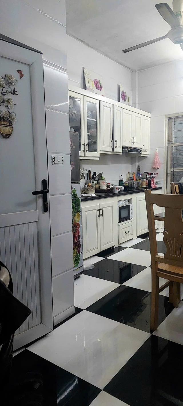 Nhà 4 tầng Phường Đông Ngạc, Bắc Từ Liêm, 45m² - Cần bán gấp, giá thỏa thuận!