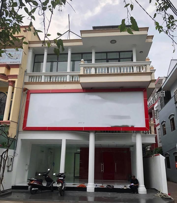 Nhà mặt tiền Võ Oanh, Bình Thạnh 200m² giá 150 triệu - Vị trí đắc địa cho kinh doanh!