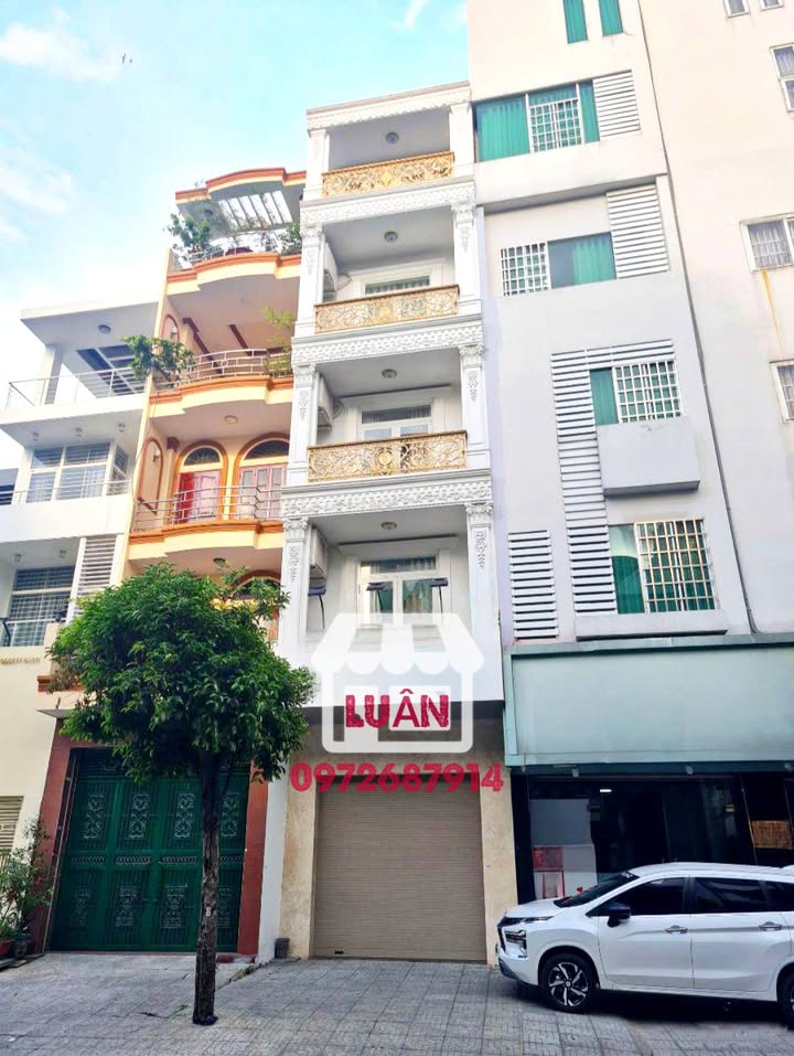 Cho thuê nhà mặt tiền đường Phan Xích Long quận Phú Nhuận 80m² giá 40 triệu - Thiết kế hiện đại và sang trọng!