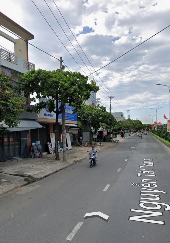 Bán đất mặt tiền Đại lộ Nguyễn Tất Thành, Bình Kiến 2400m² giá 4.7 tỷ - Hướng Tây Nam, sổ đỏ chính chủ!